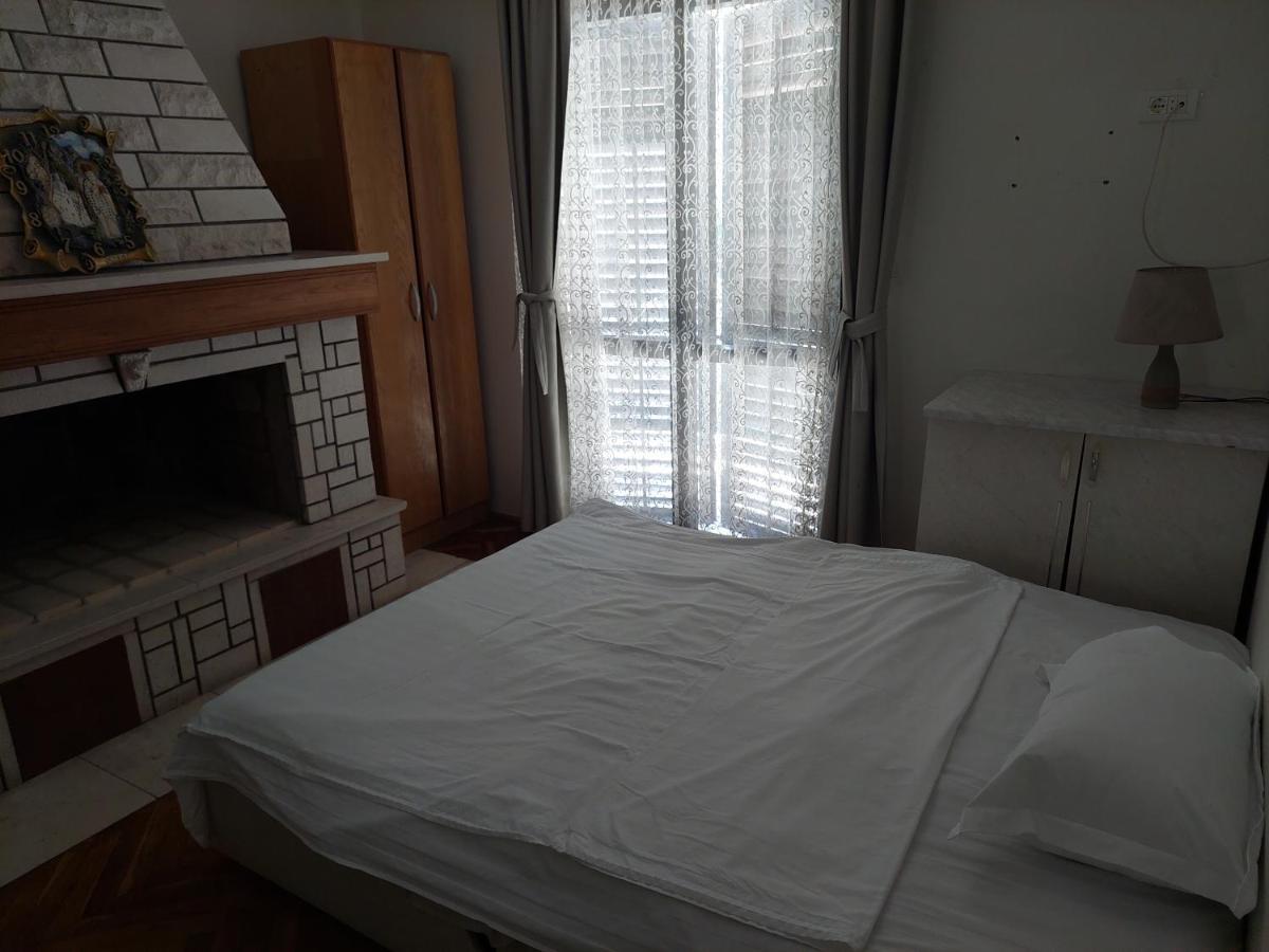 Wellness & Spa Hotel Acd Annex Herceg Novi Exterior photo