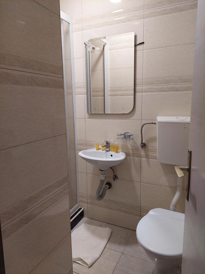 Wellness & Spa Hotel Acd Annex Herceg Novi Exterior photo
