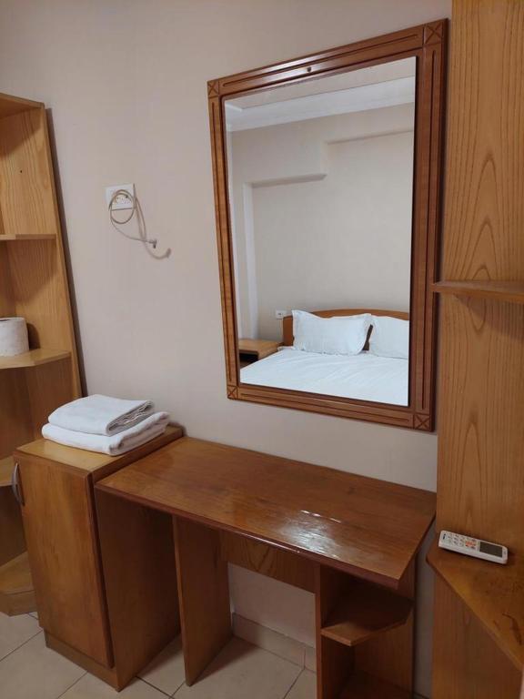 Wellness & Spa Hotel Acd Annex Herceg Novi Exterior photo