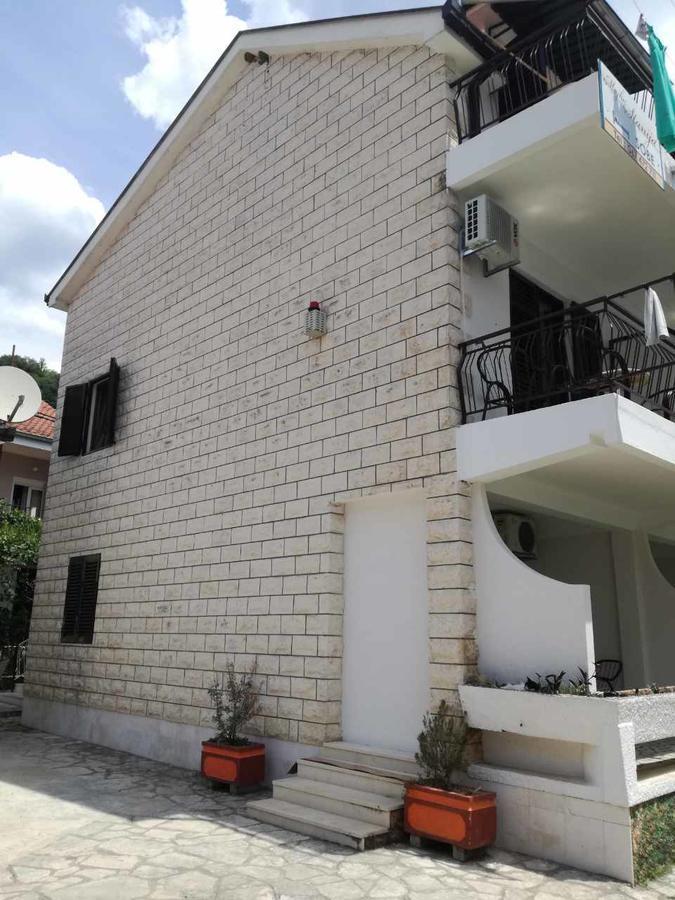 Wellness & Spa Hotel Acd Annex Herceg Novi Exterior photo