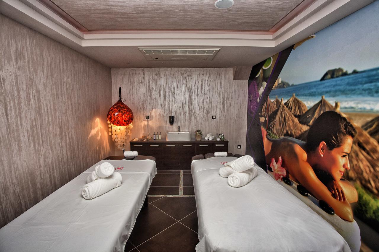 Wellness & Spa Hotel Acd Annex Herceg Novi Exterior photo