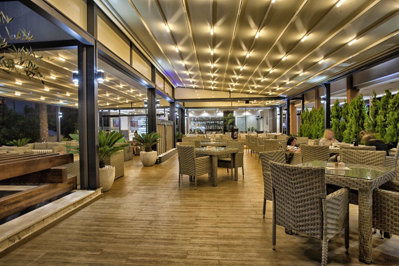 Wellness & Spa Hotel Acd Annex Herceg Novi Exterior photo